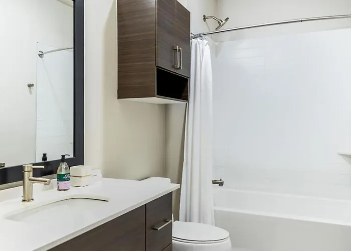 Landing Modern With Amazing Amenities Pittsburgh